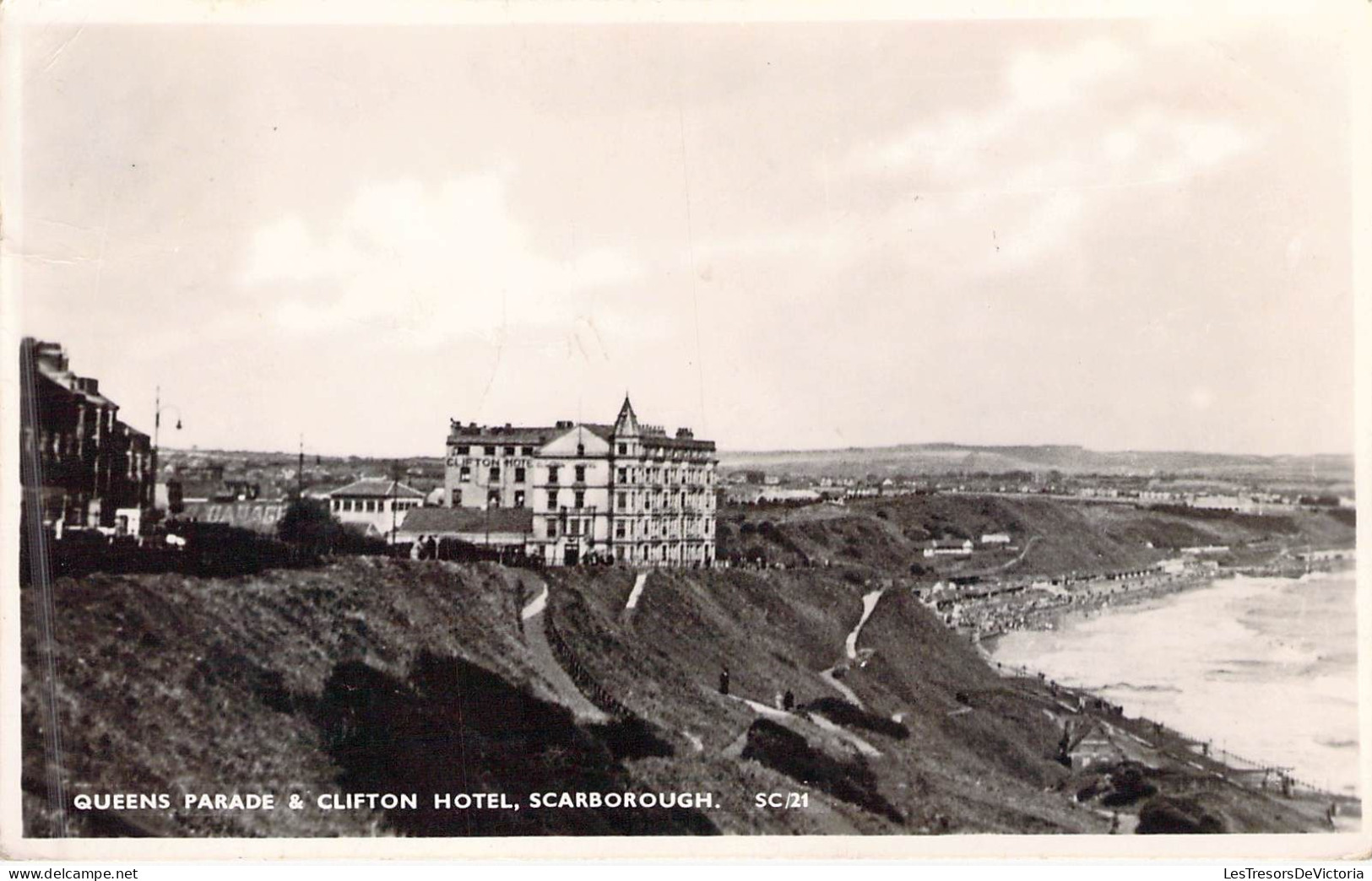 UK - Queen's Paradeand Clifton Hotel - Scarborough - Carte Postale Ancienne - Sonstige & Ohne Zuordnung