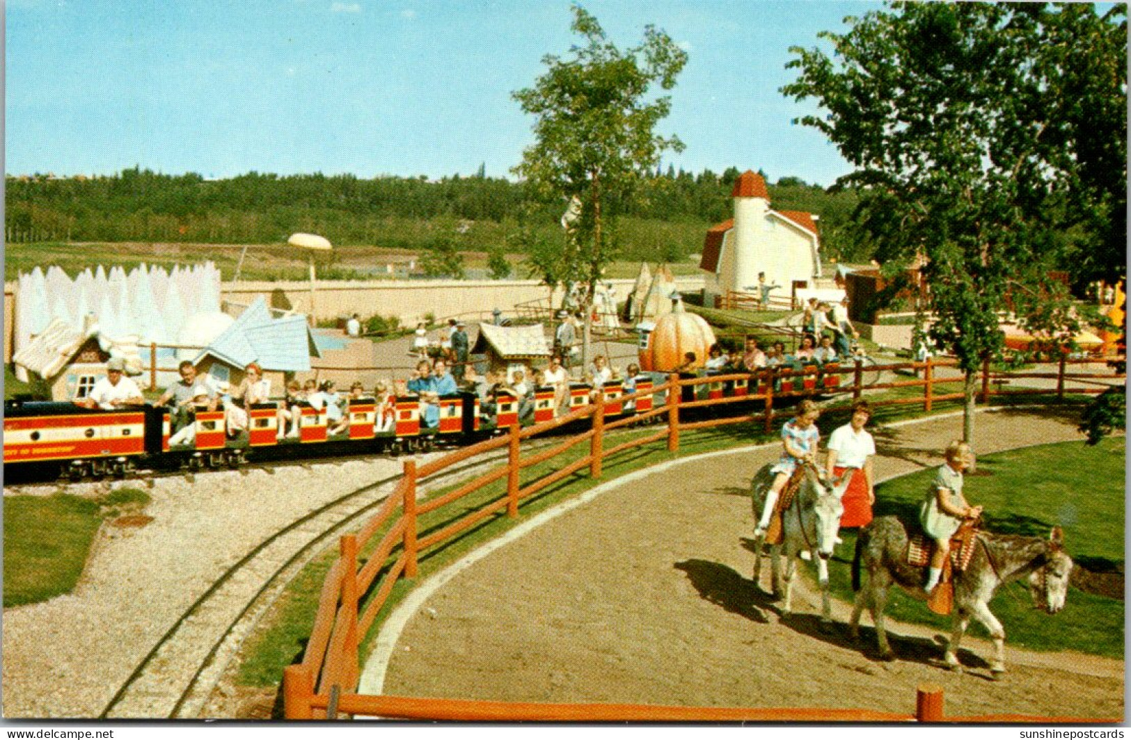 Canada Edmonton Storyland Valley Children's Zoo The Burros - Edmonton