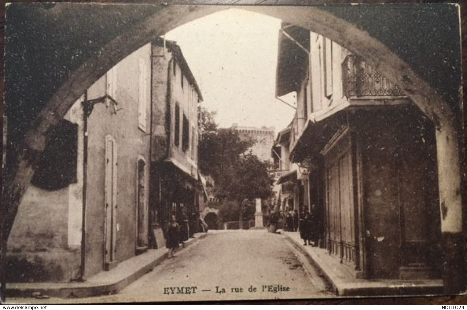 Cpa, 24 Dordogne, EYMET La Rue De L'Eglise, Animée, éd Guionie, Non écrite - Eymet