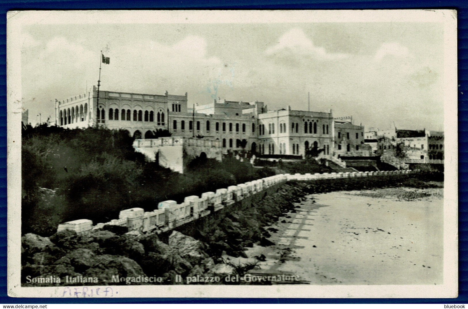 Ref 1607 -  Italy / Somalia Used Postcard - Mogadiscio - Goverment Palace (Stamp Missing) - Somalië