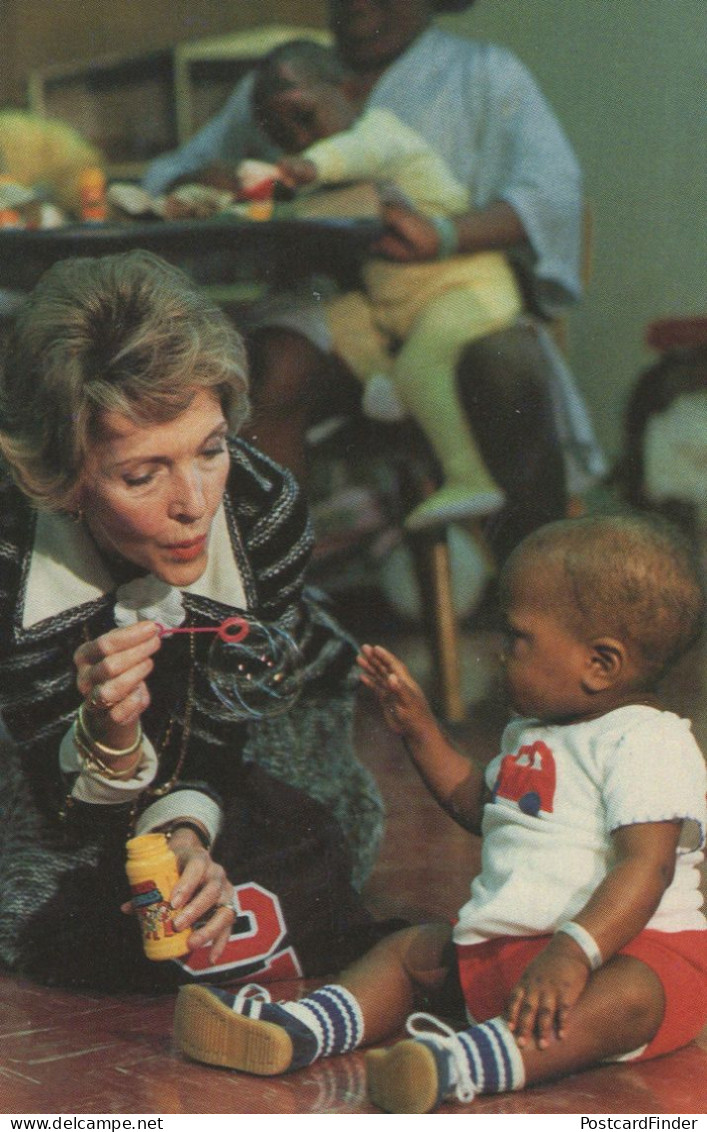 Nancy Reagan Visits Mississippi USA Childrens Hospital 1980s Postcard - Other & Unclassified