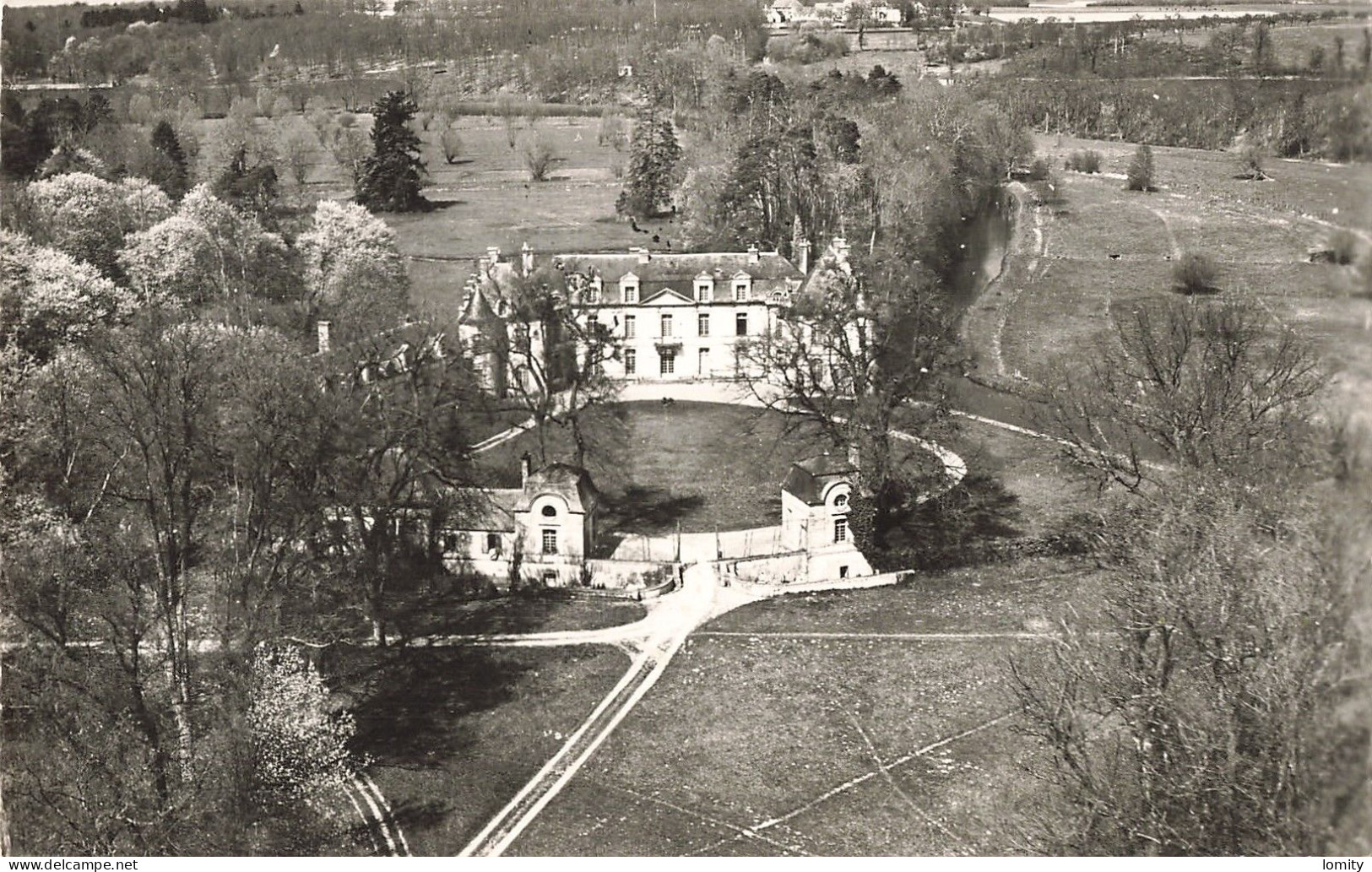 28 Montigny Sur Avre En Avion Au Dessus De Le Chateau CPSM PF édition Lapie - Montigny-sur-Avre