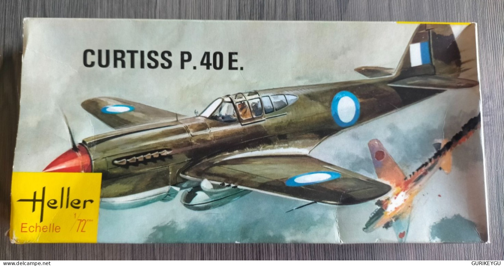 RARE Maquette AVION 1/72 CURTIS P.40 E  Heller FRANCE N° 083 Ancienne EO  Années 70 - Aviazione