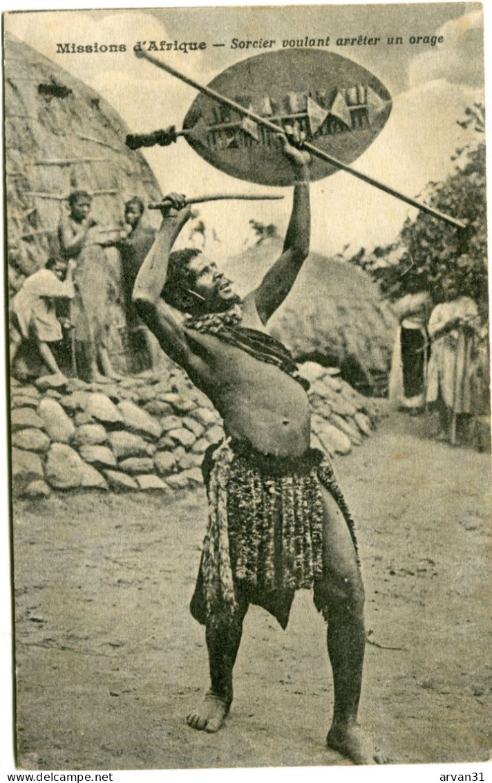 MISSIONS D' AFRIQUE - SORCIER VOULANT ARRRÊTER Un ORAGE - - Missions