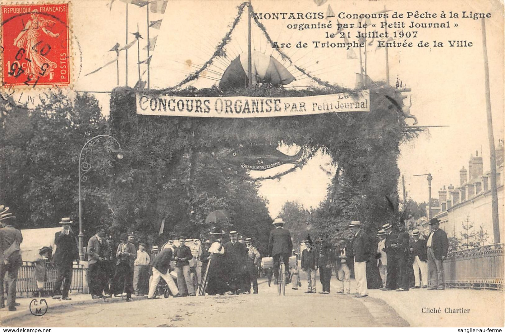 CPA 45 MONTARGIS CONCOURS DE PECHE A LA LIGNE ARC DE TRIOMPHE ENTREE DE LA VILLE - Montargis