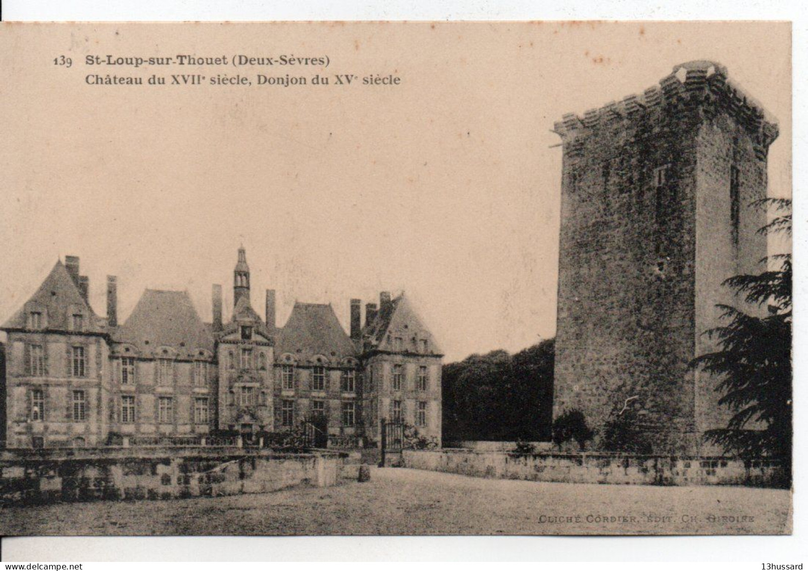 Carte Postale Ancienne Saint Loup Sur Thouet - Château Du XVIIe Siècle, Donjon Du XVe Siècle - Saint Loup Lamaire