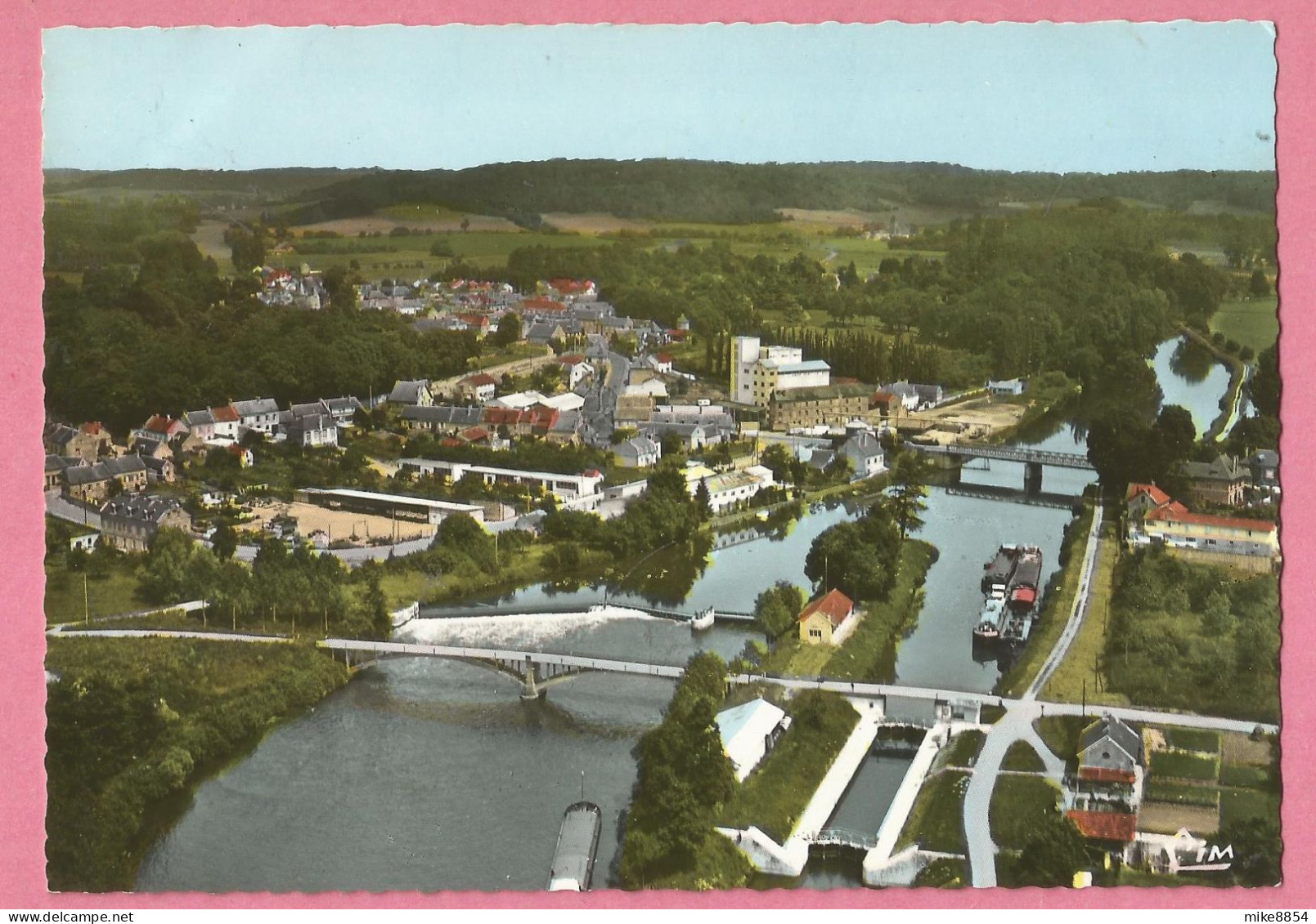 EP091  CP  VIC Sur AISNE  (Aisne)   Vue Générale Aérienne  -  Ecluses  ...   +++++ - Vic Sur Aisne