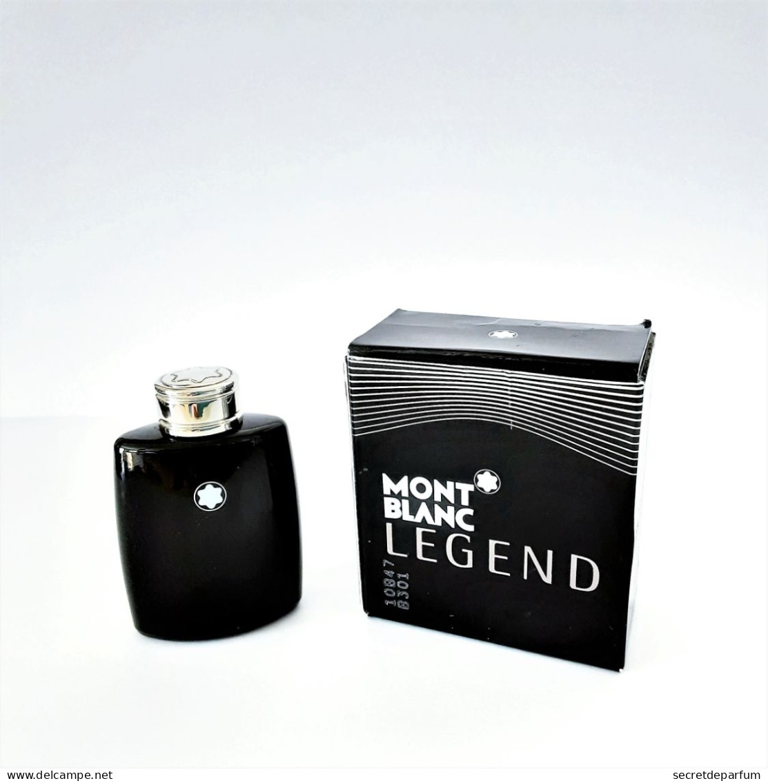 Miniatures De Parfum   LEGEND  De  MONT BLANC    EDT   4.5 Ml  + Boite - Miniatures Hommes (avec Boite)