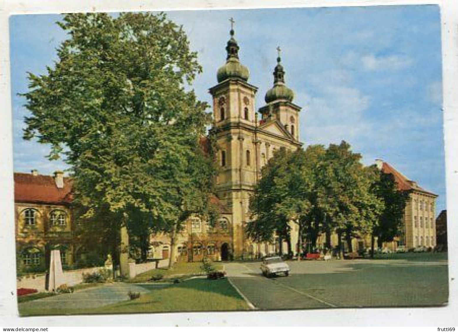 AK 129387 GERMANY - Stiftskirche Waldsassen / Opf. Mit Kiregerdenmal - Waldsassen