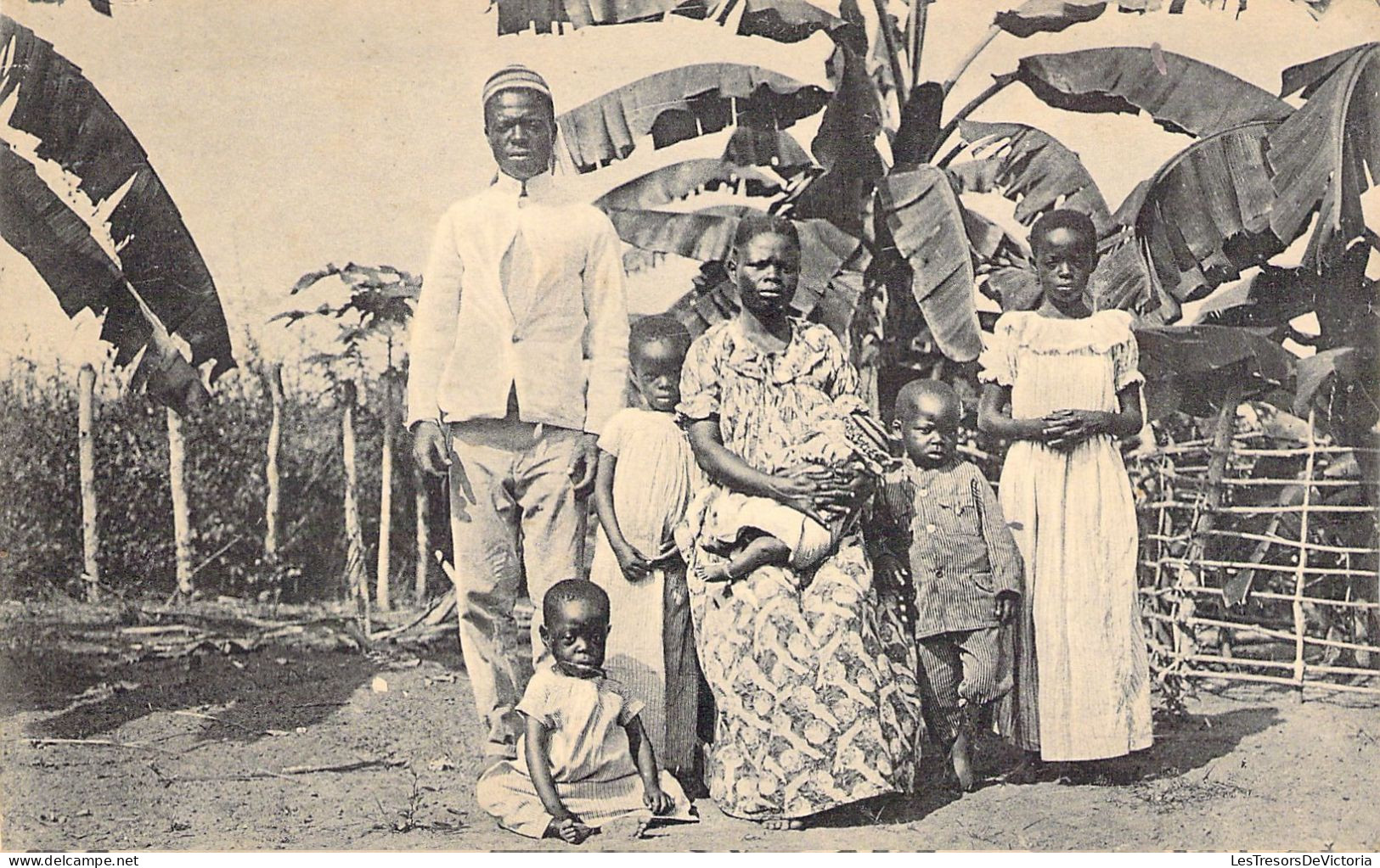 CONGO - Moanda Et Ses Environs - Famille Chrétienne - Carte Postale Ancienne - Autres & Non Classés