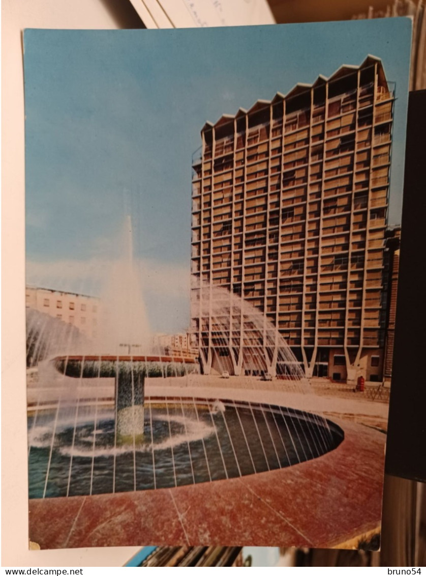 17 cartoline Cagliari anni 70, distributore ,spiaggia fel Poetto,piazza Jenne,piazza Garibaldi,viaRoma,bastioni S.Remy