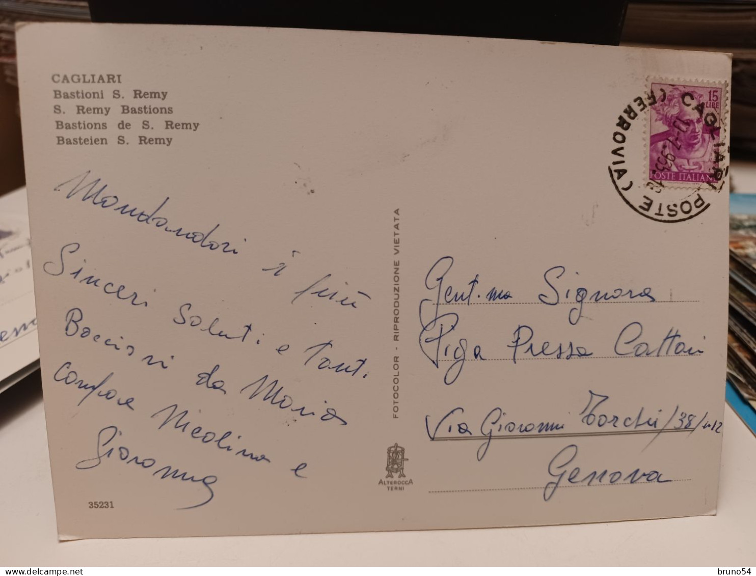 17 cartoline Cagliari anni 70, distributore ,spiaggia fel Poetto,piazza Jenne,piazza Garibaldi,viaRoma,bastioni S.Remy