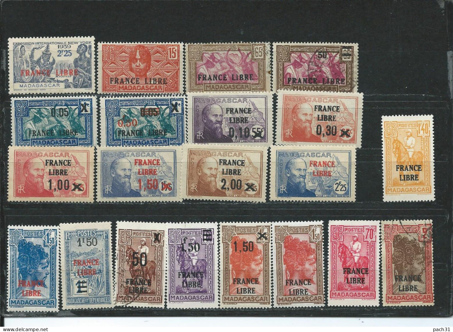 Madagascar   Lot De Timbres Surchargés " France Libre" - Andere & Zonder Classificatie