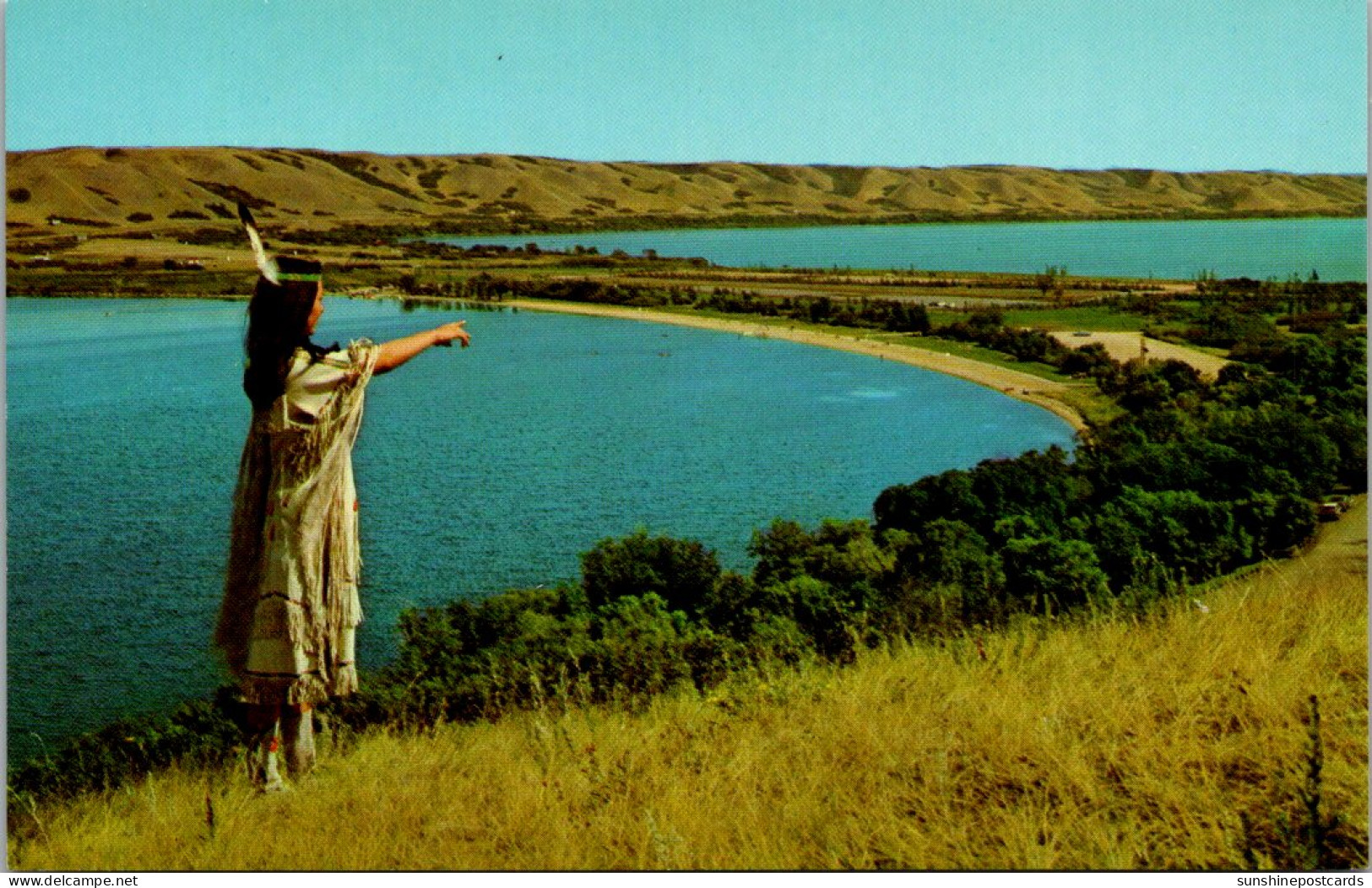 Canada Saskatchewan Native Indian Maiden Overlooking The Qu'Appelle Valley - Otros & Sin Clasificación