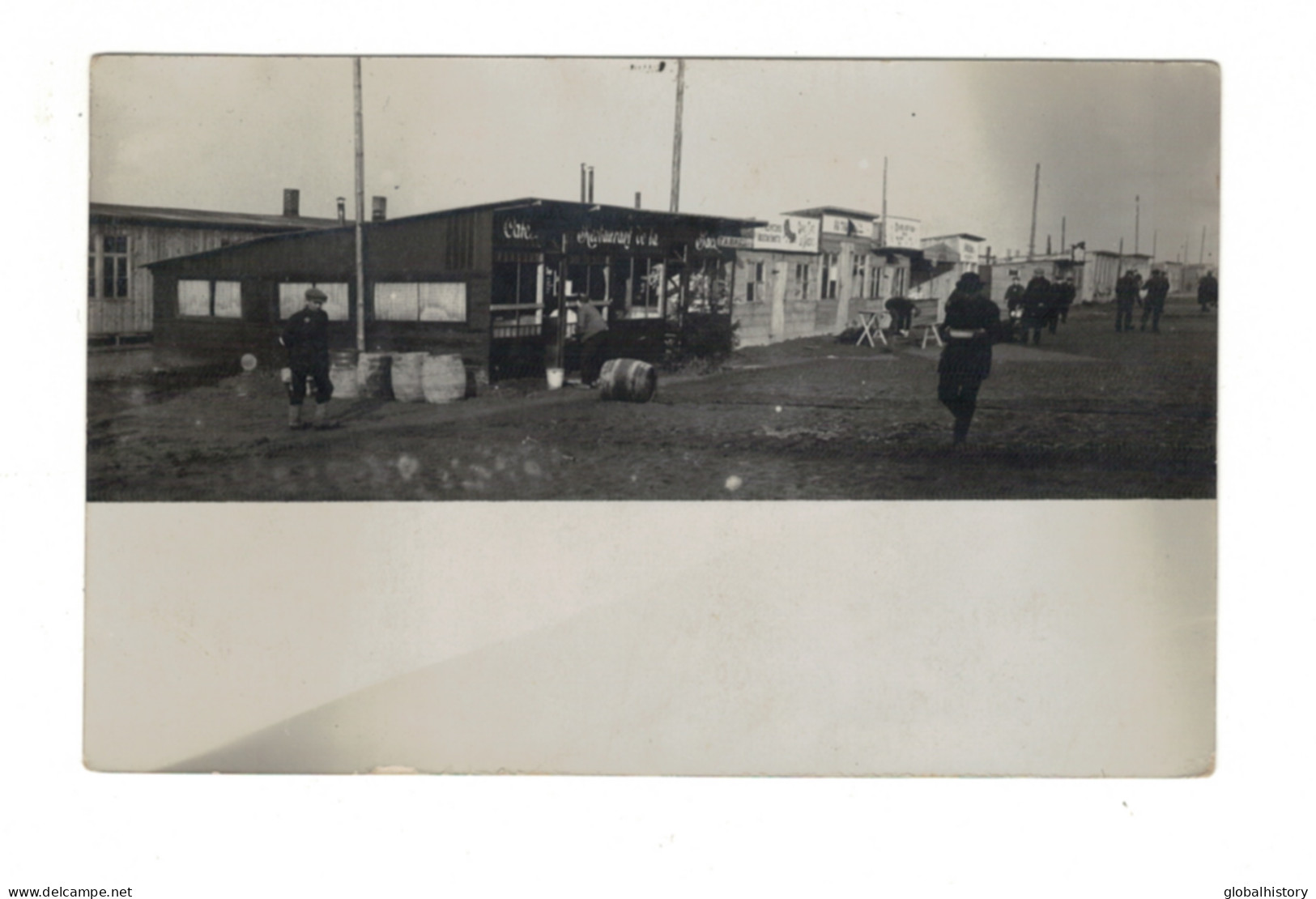 DH1382- HOLZMINDEN - LAGER SHOPS - FOTO AK - Holzminden