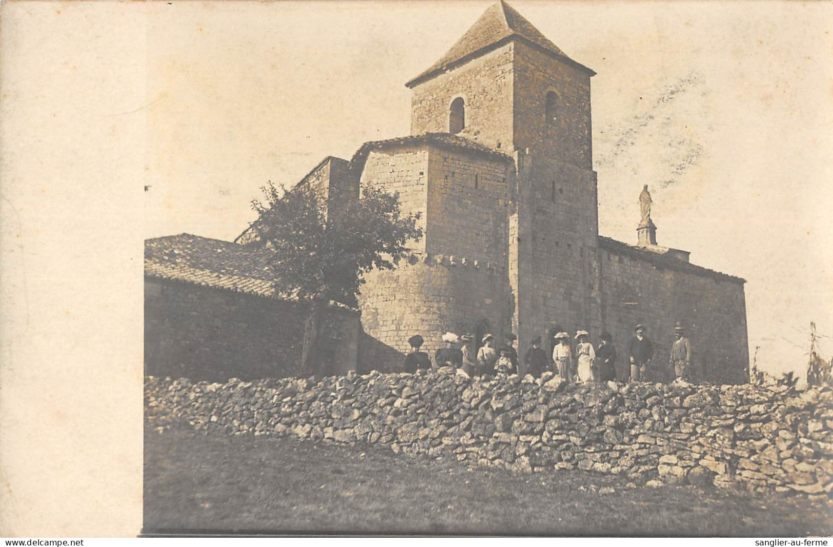 CPA 47 LOT ET GARONNE CARTE PHOTO D'UN VILLAGE DU 47 A IDENTIFIER - Autres & Non Classés