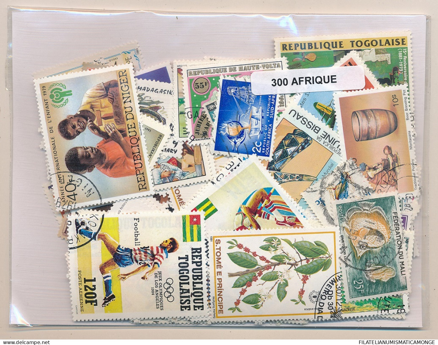 Offer   Lot Stamp - Paqueteria -  Africa 300 Sellos Diferentes  (Mixed Conditi - Vrac (max 999 Timbres)