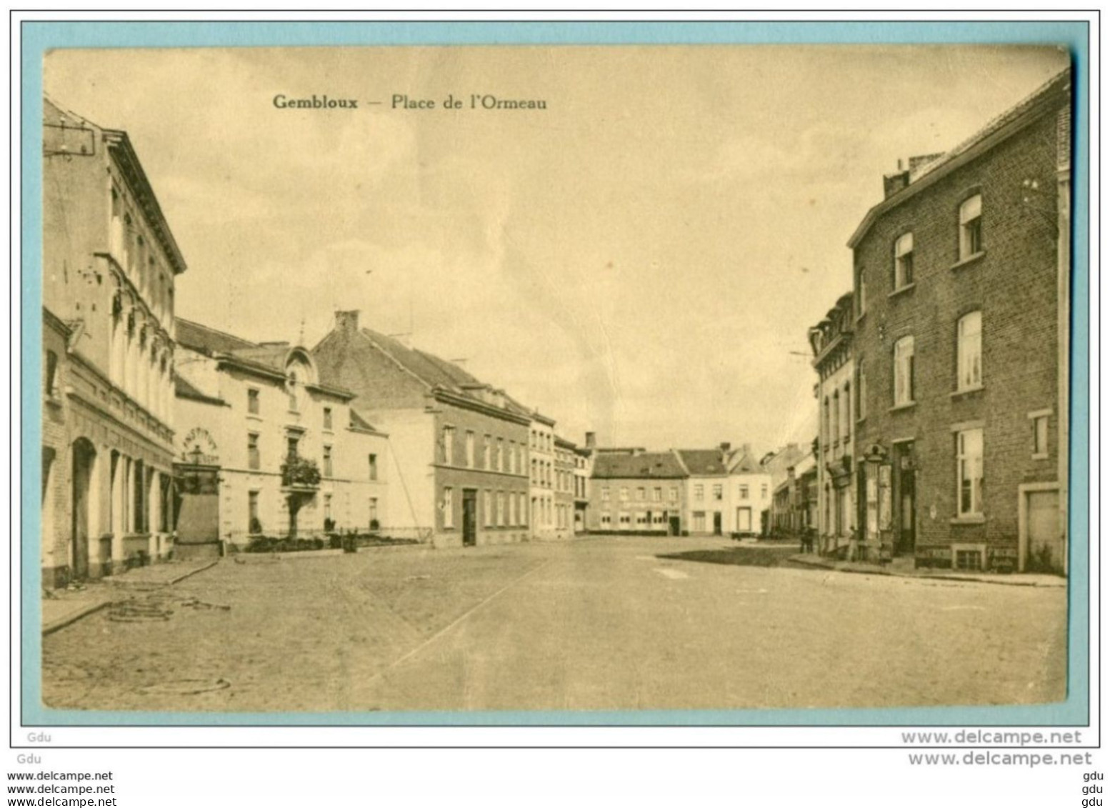 Gembloux " Place De L'Ormeau " Neuve - Non Voyagé Mais écrite Au Verso - Gembloux