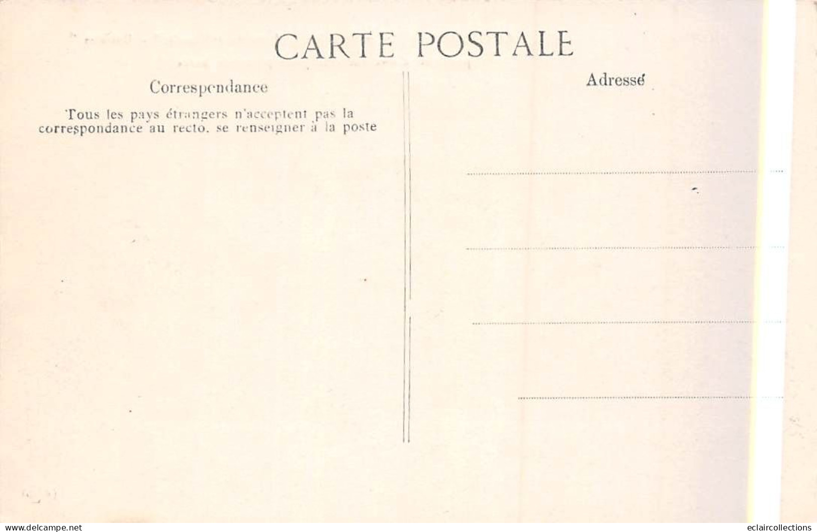 Audierne         29         Le Môle Et Les Rochers Du Raoulic . Un Phare        (voir Scan) - Audierne