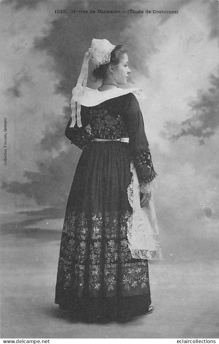 Bannalec         29       Etude De Costumes  Mariée   -  N° 1517 -      (voir Scan) - Bannalec