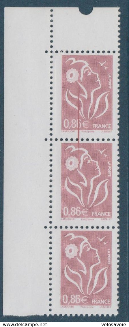 N° 3969 MARIANNE LAMOUCHE AVEC VARIETE GRAND TRAIT VERTICAL SUR 2 TIMBRES DANS BANDE DE 3 ** - Unused Stamps