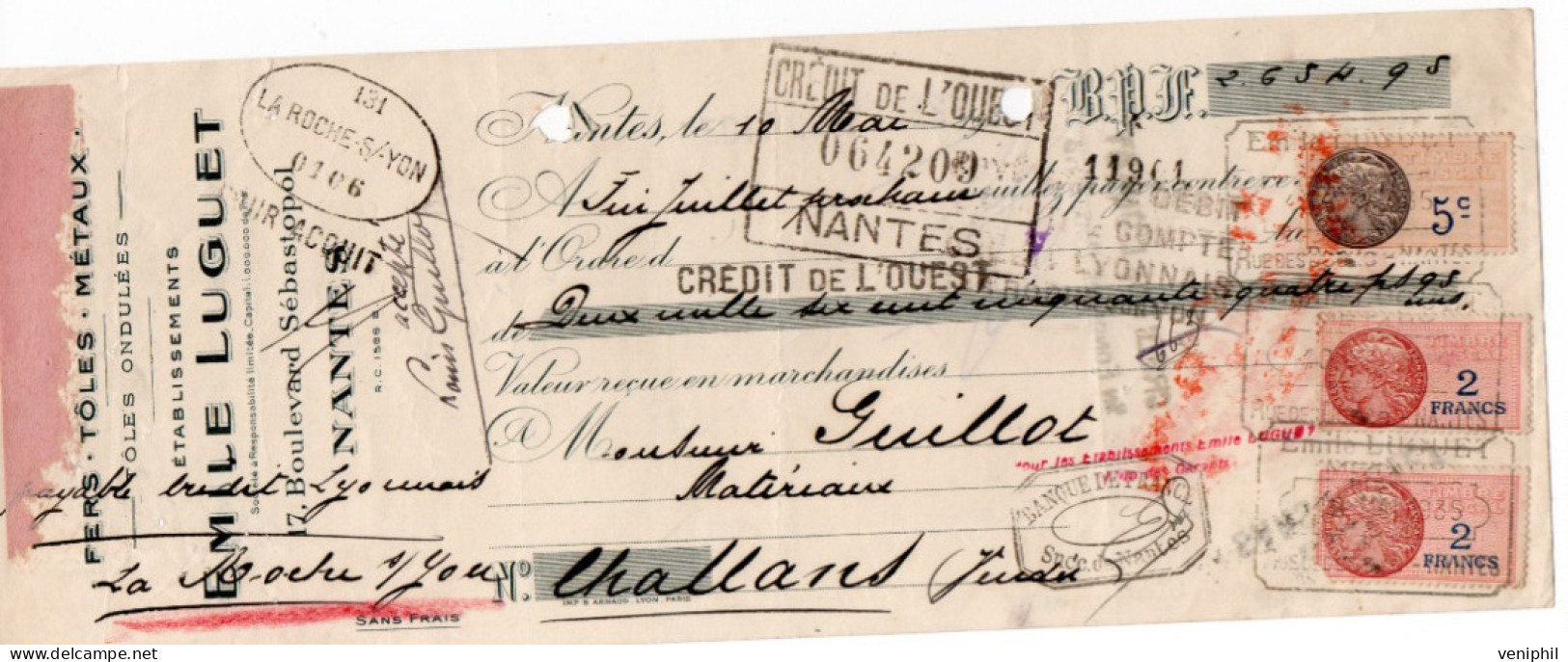 LETTRE  DE CHANGE TIMBREE- FERS -TOLES METAUX ETABLISSEMENT E.LUGUET -NANTES -1935 - Wissels