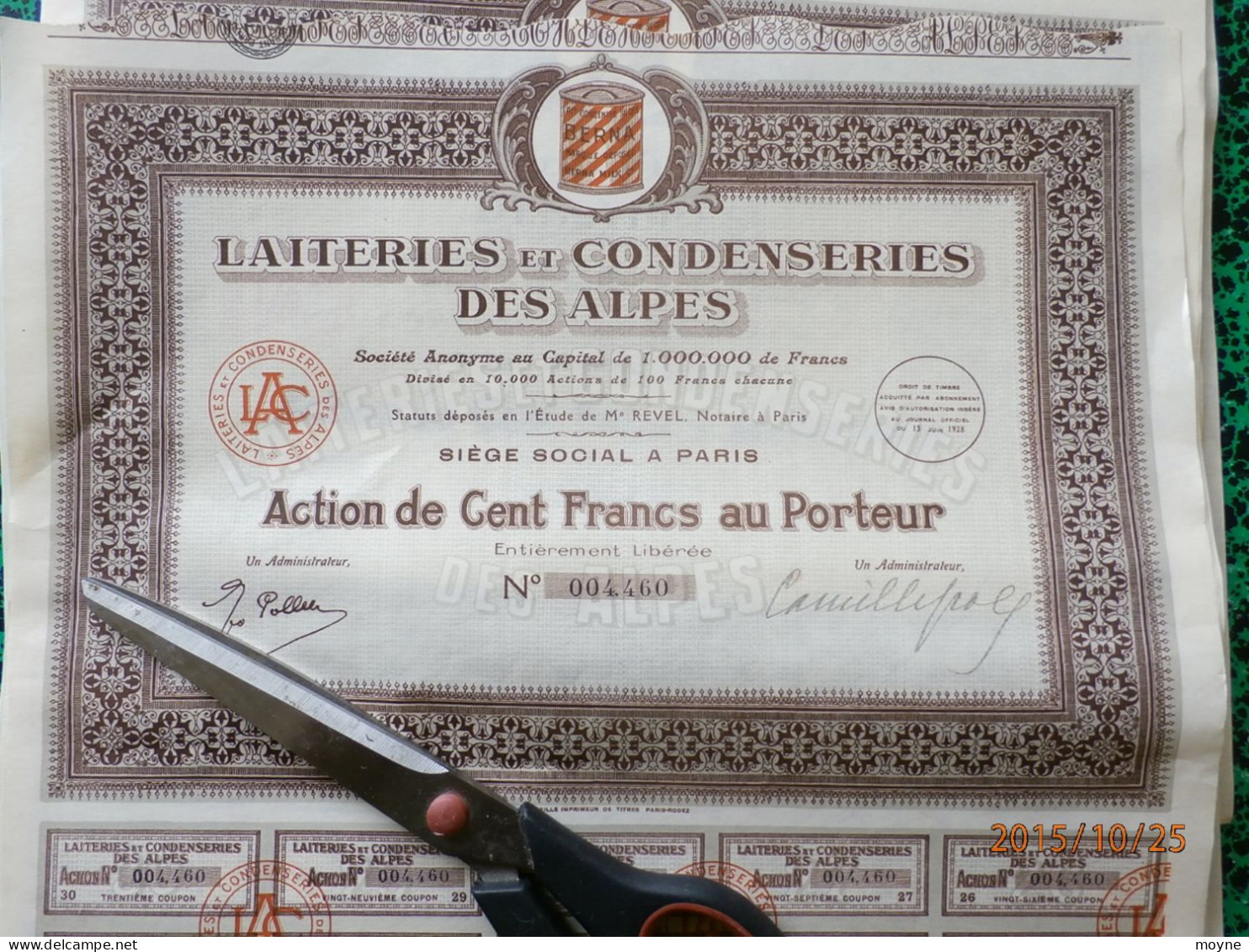 1 Action  - LAITERIES Et CONDENSERIES  DES ALPES  -  De CENT FRANCS AU PORTEUR  1928 - Autres & Non Classés