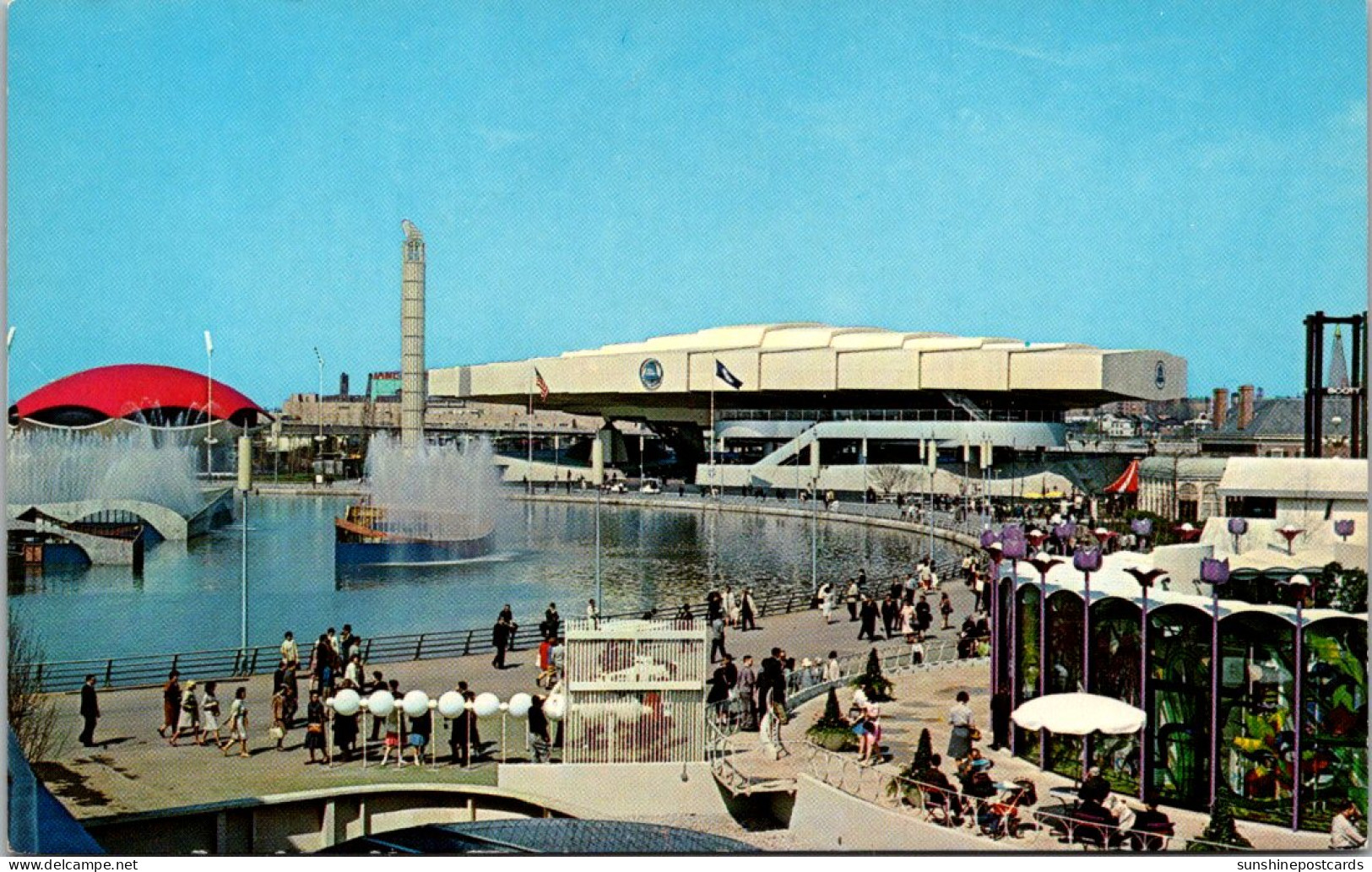 New York City World's Fair Industrial Area Looking Across Fountain Of The Planets - Tentoonstellingen