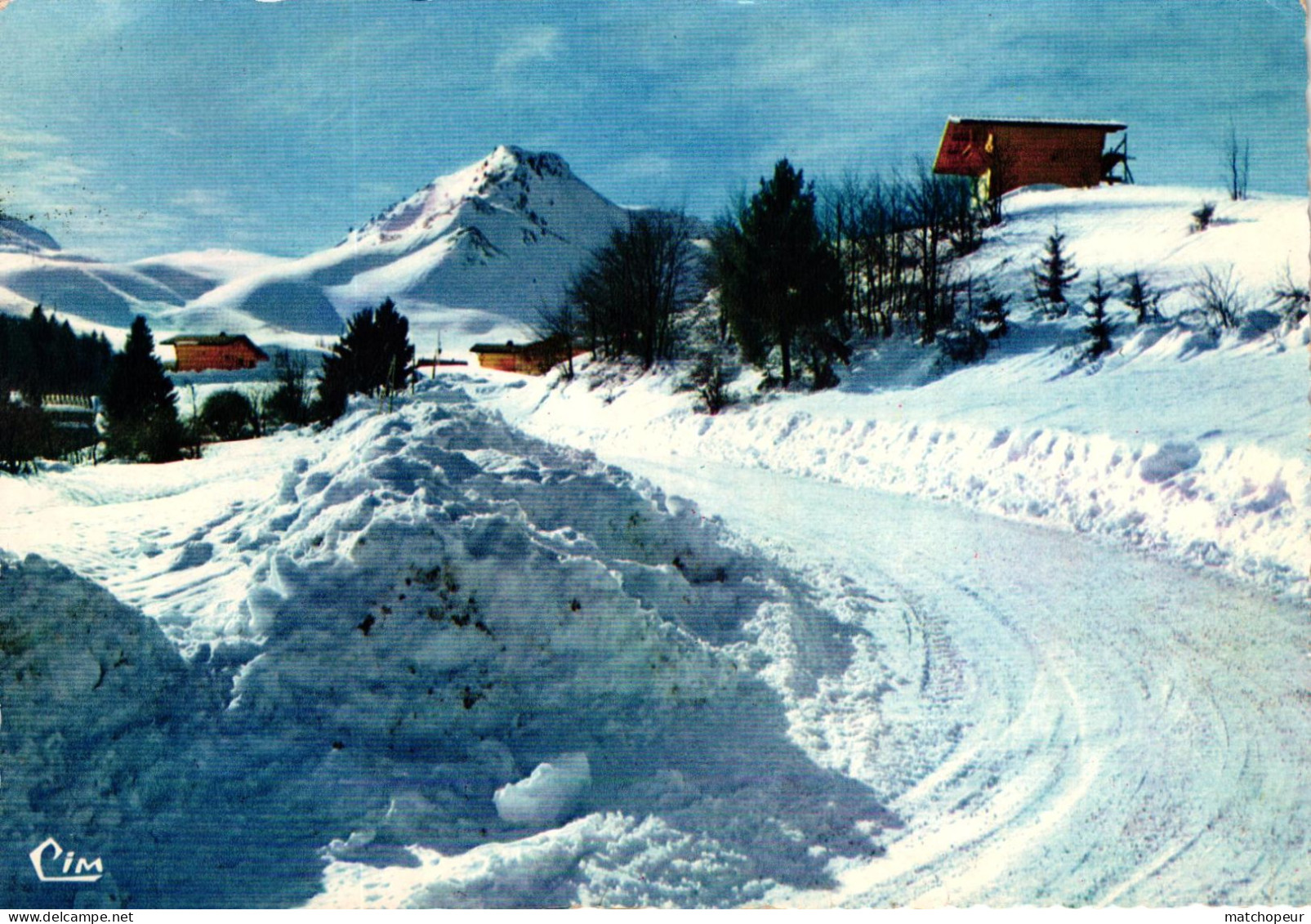 BELLEVAUX -74- PLATEAU D'HIRMENTAZ - LES CHALETS - Bellevaux