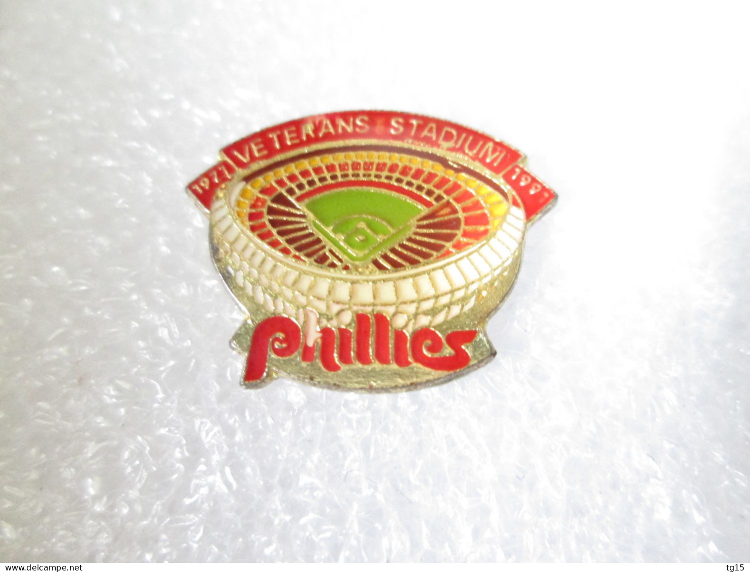 PIN'S     BASEBALL  VETERANS STADIUM  PHILLIES - Honkbal