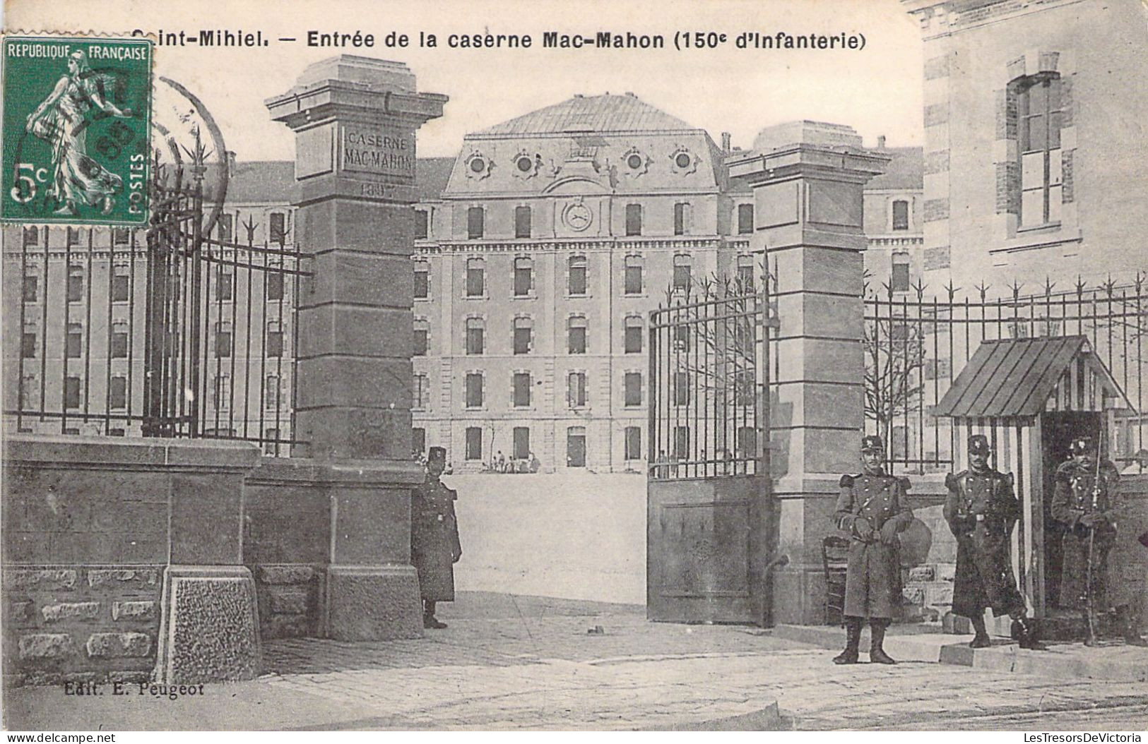 MILITARIA - SAINT MIHIEL - Entrée De La Caserne Mac Mahon - 150è RI - Carte Postale Ancienne - Cimiteri Militari