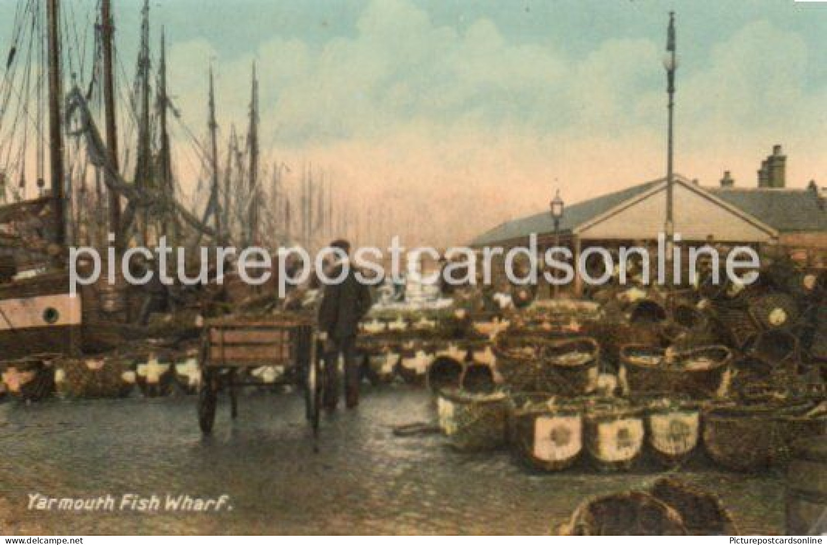 GREAT YARMOUTH FISH WHARF OLD COLOUR POSTCARD NORFOLK - Great Yarmouth
