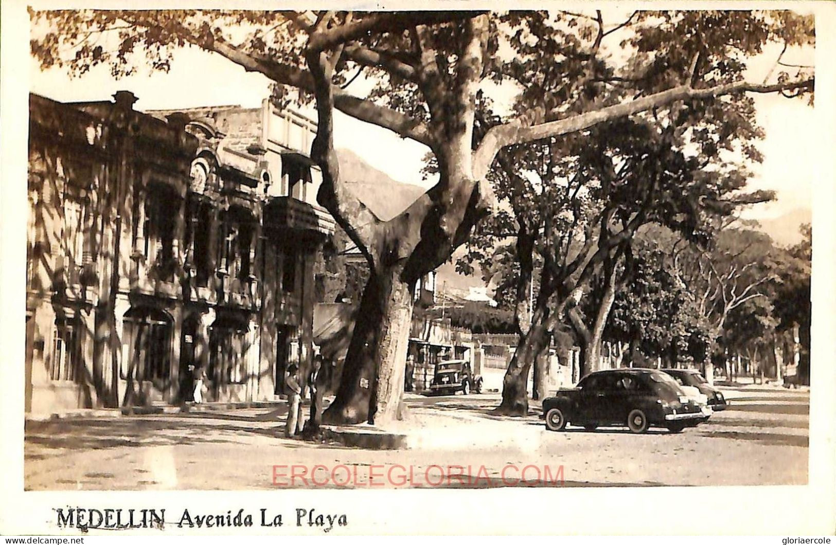 Ac8375 - COLOMBIA -  Vintage Postcard - Medellin, Avenida La Playa - Colombie