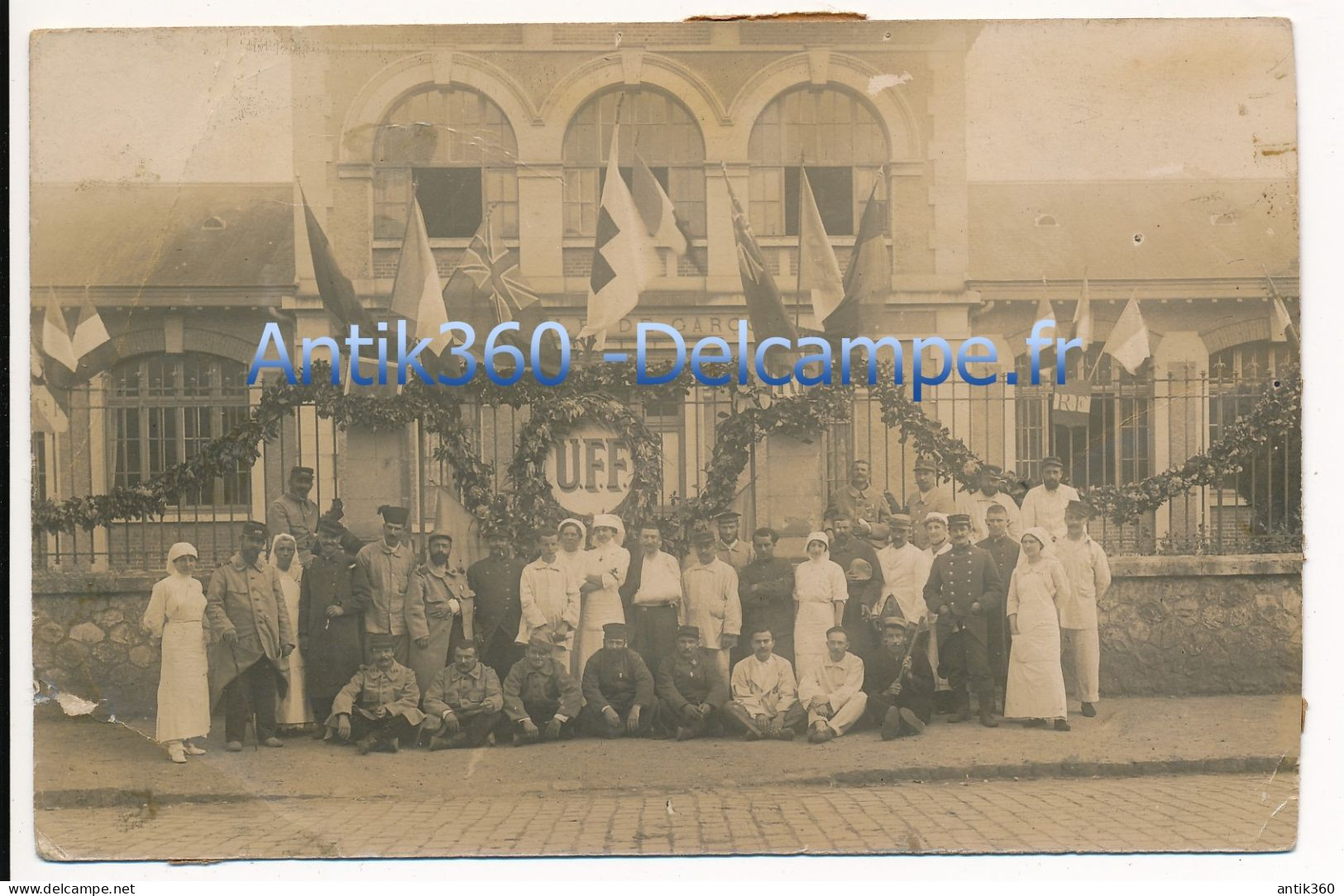 Unique CPA Carte-photo 28 CHATEAUDUN Personnel Et Blessés De Guerre 14-18 WW1 Hôpital Auxiliaire N°105 - Chateaudun