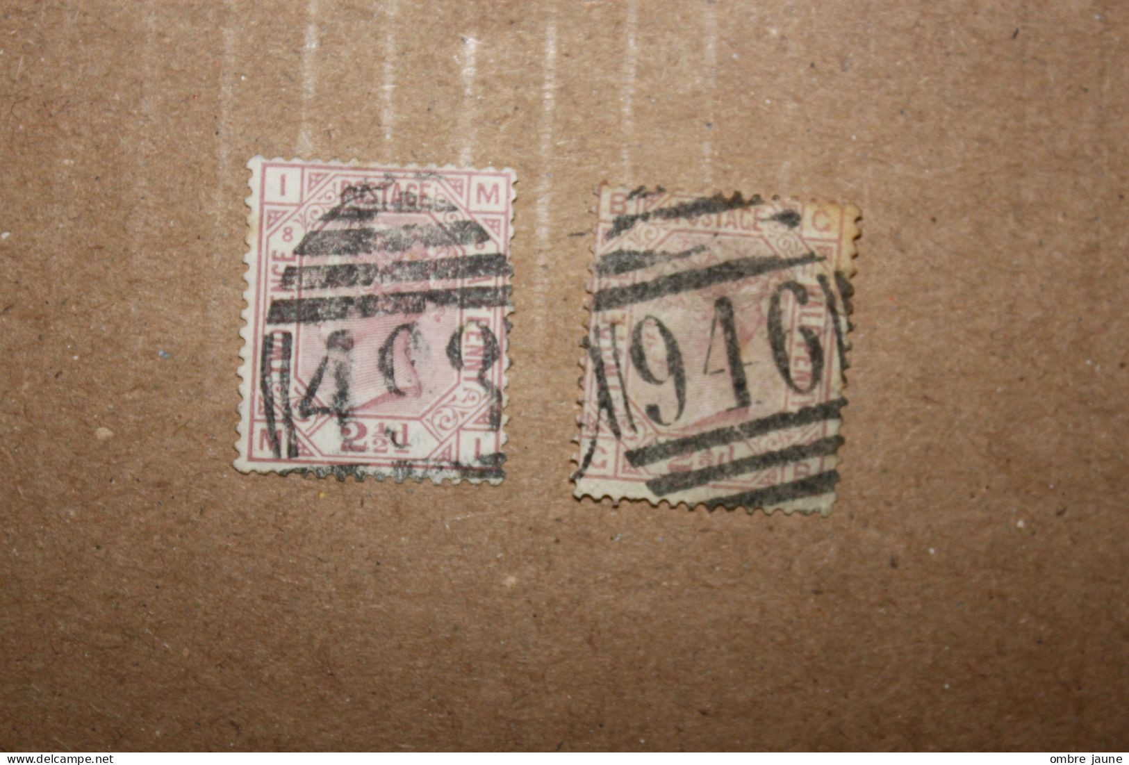 2 Timbres Grande-bretagne 1876 Mi. 47 Oblitéré Reine Victoria, 2 1/2 Pence Rouge , E,M & B,C. - Used Stamps