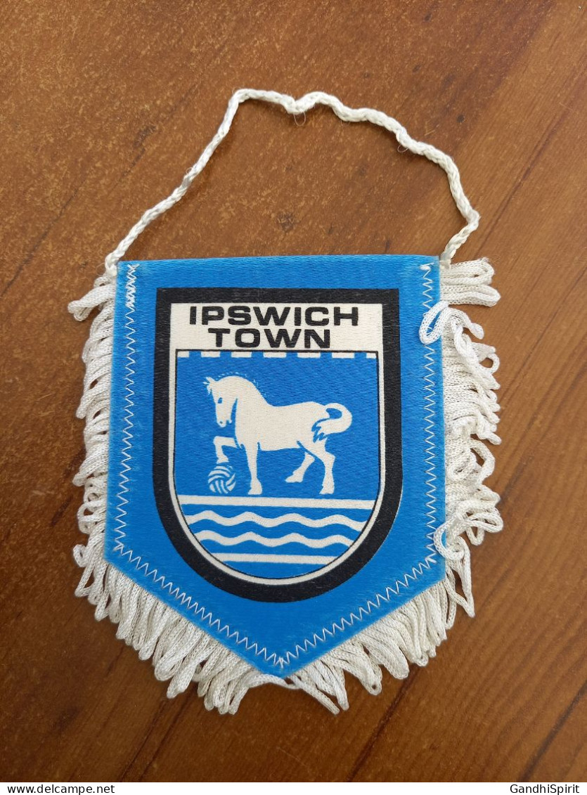 Fanion Football Ipswich Town - Vintage - Bekleidung, Souvenirs Und Sonstige