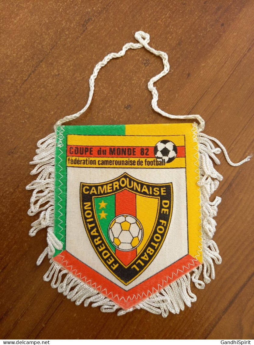 Fanion Football Coupe Du Monde 1982 Federation Camerounaise World Cup Vintage - Apparel, Souvenirs & Other