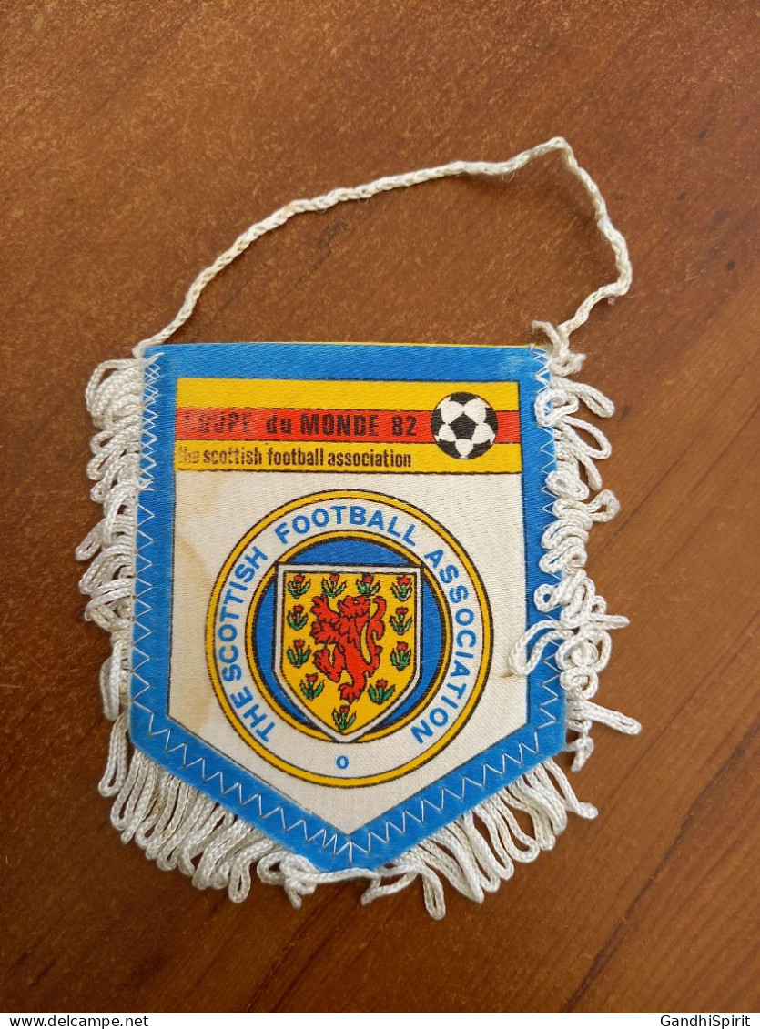 Fanion Football Coupe Du Monde 1982 The Scottish Association World Cup Ecosse - Bekleidung, Souvenirs Und Sonstige