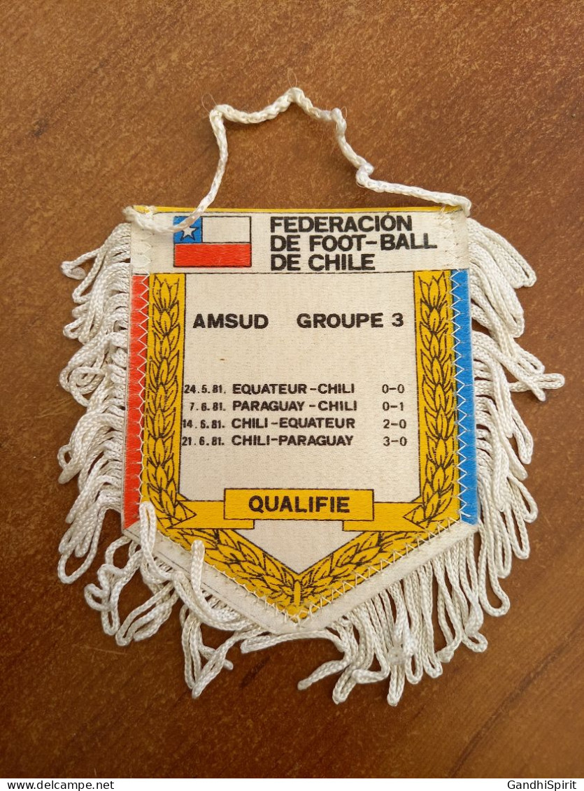 Fanion Football Coupe Du Monde 1982 Federacion De Chile - World Cup Chili - Bekleidung, Souvenirs Und Sonstige