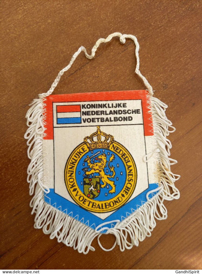 Fanion Football Koninklijke Nederlandsche Voetbalbond - Vintage, Nederland, Pays Bas, Hollande, Holland - Bekleidung, Souvenirs Und Sonstige