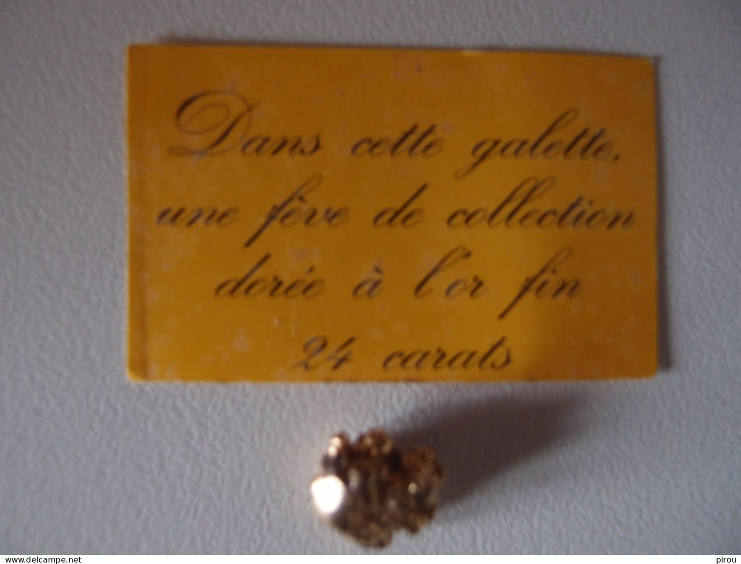 FEVE DOREE A L'OR FIN 24 CARATS - Characters