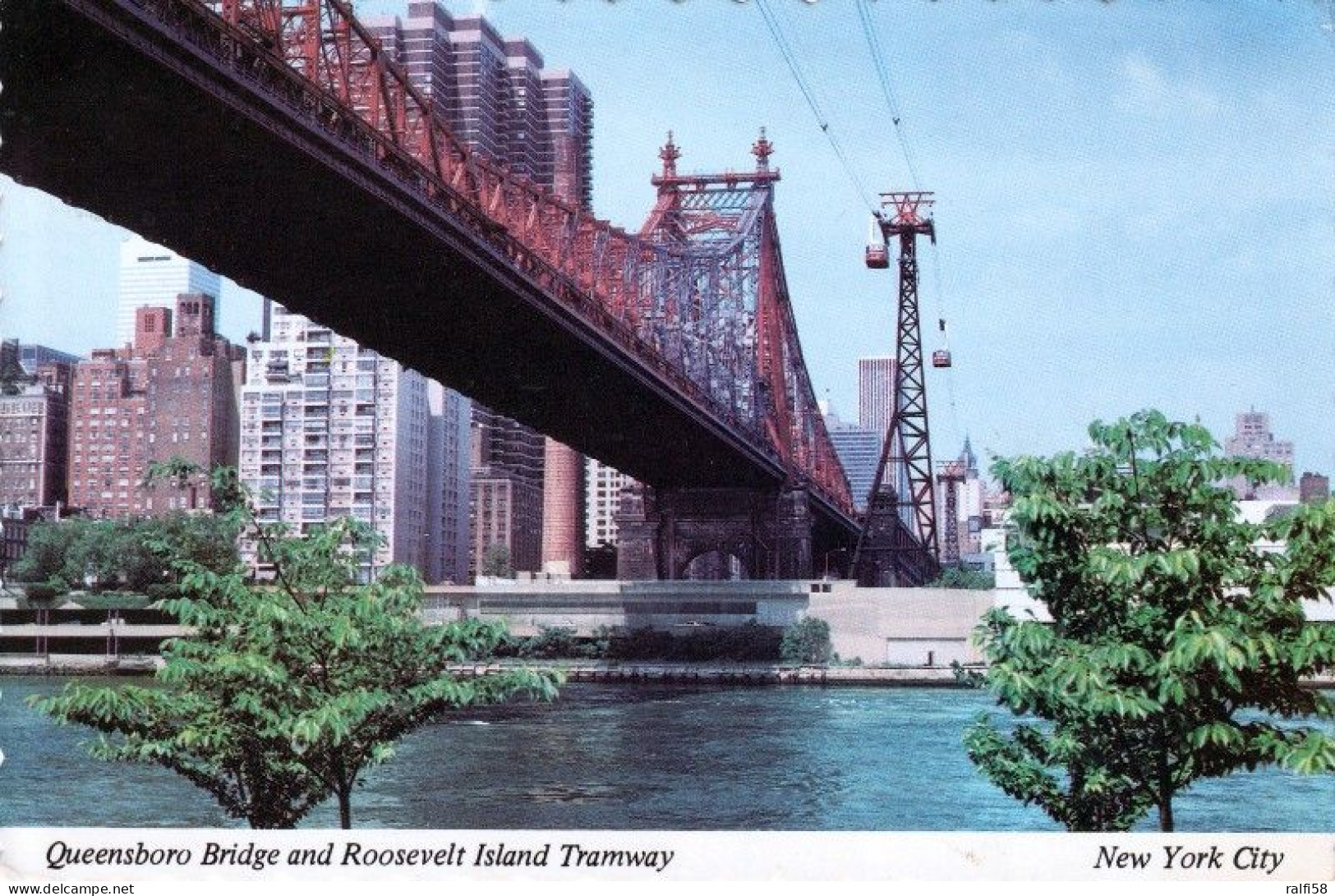 1 AK USA / New York * Die Queensboro Bridge And Roosevelt Island Tramway In New York City * - Ponts & Tunnels