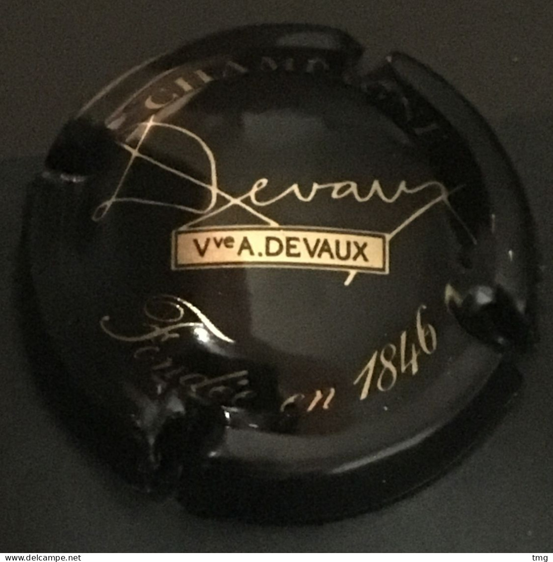 Gre 1 - Devaux, Noir Et Or, Vve A. Devaux, Fondée En 1846 (côte 1 Euro) Capsule De Champagne - Devaux