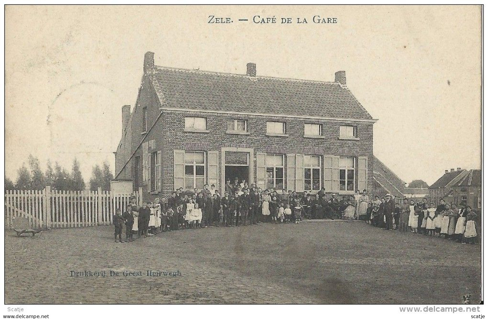 Zele.  -   Café De La Gare.   -   Zeer Mooie Kaart.  -  1909 - Zele