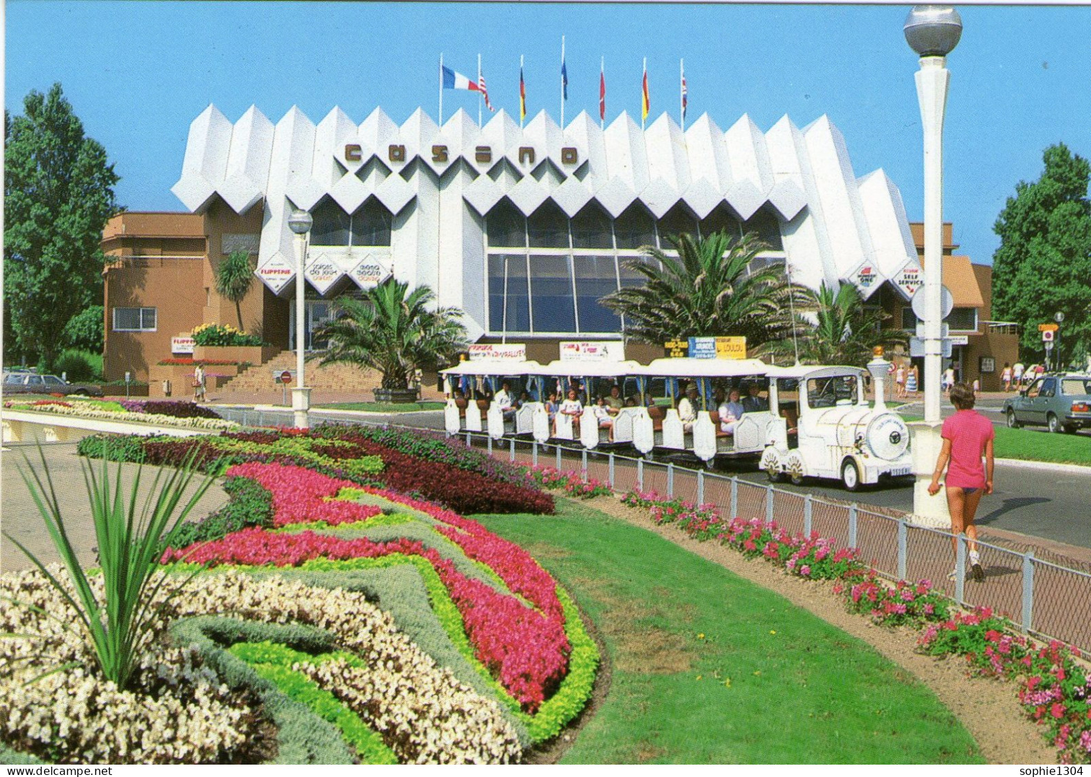 LES SABLES D'OLONNE - Casino De La Plage  - Le Petit Train - - Casinos