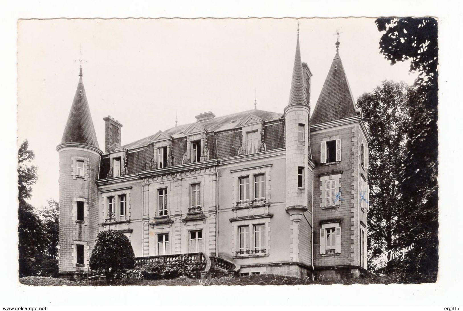 87380 SAINT GERMAIN LES BELLES - Château De La Grillière - Saint Germain Les Belles