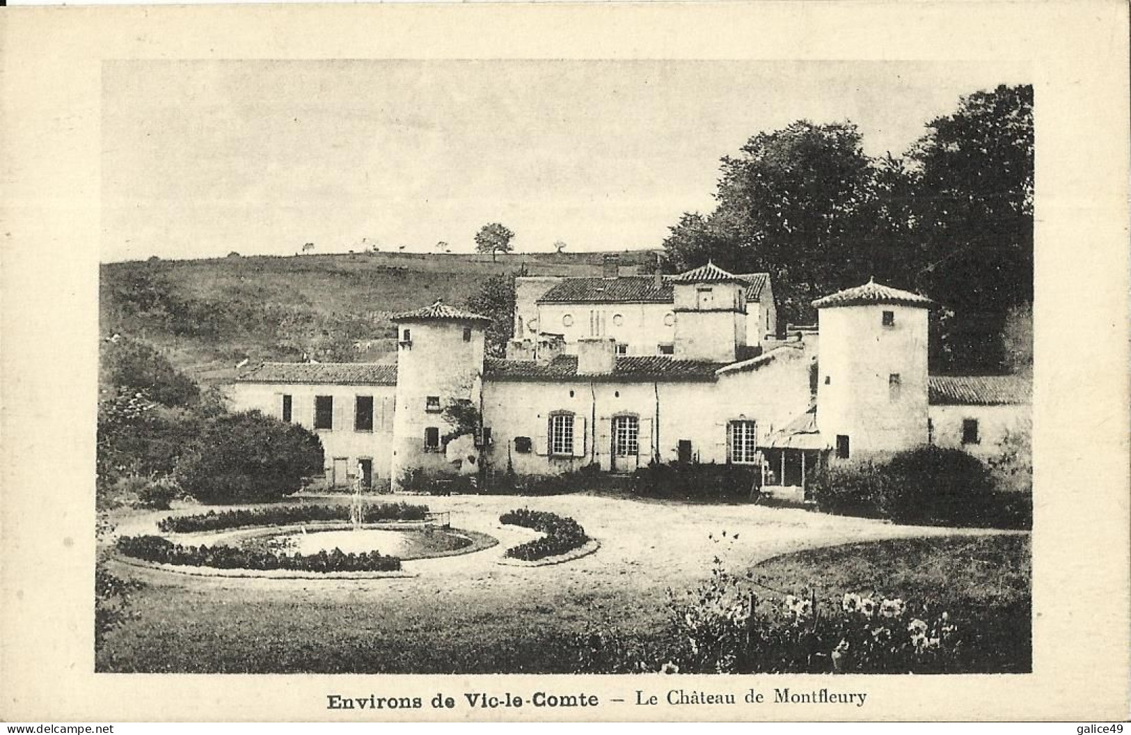 10452 - CPA Vic Le Comte - Château De Montfleury - Vic Le Comte