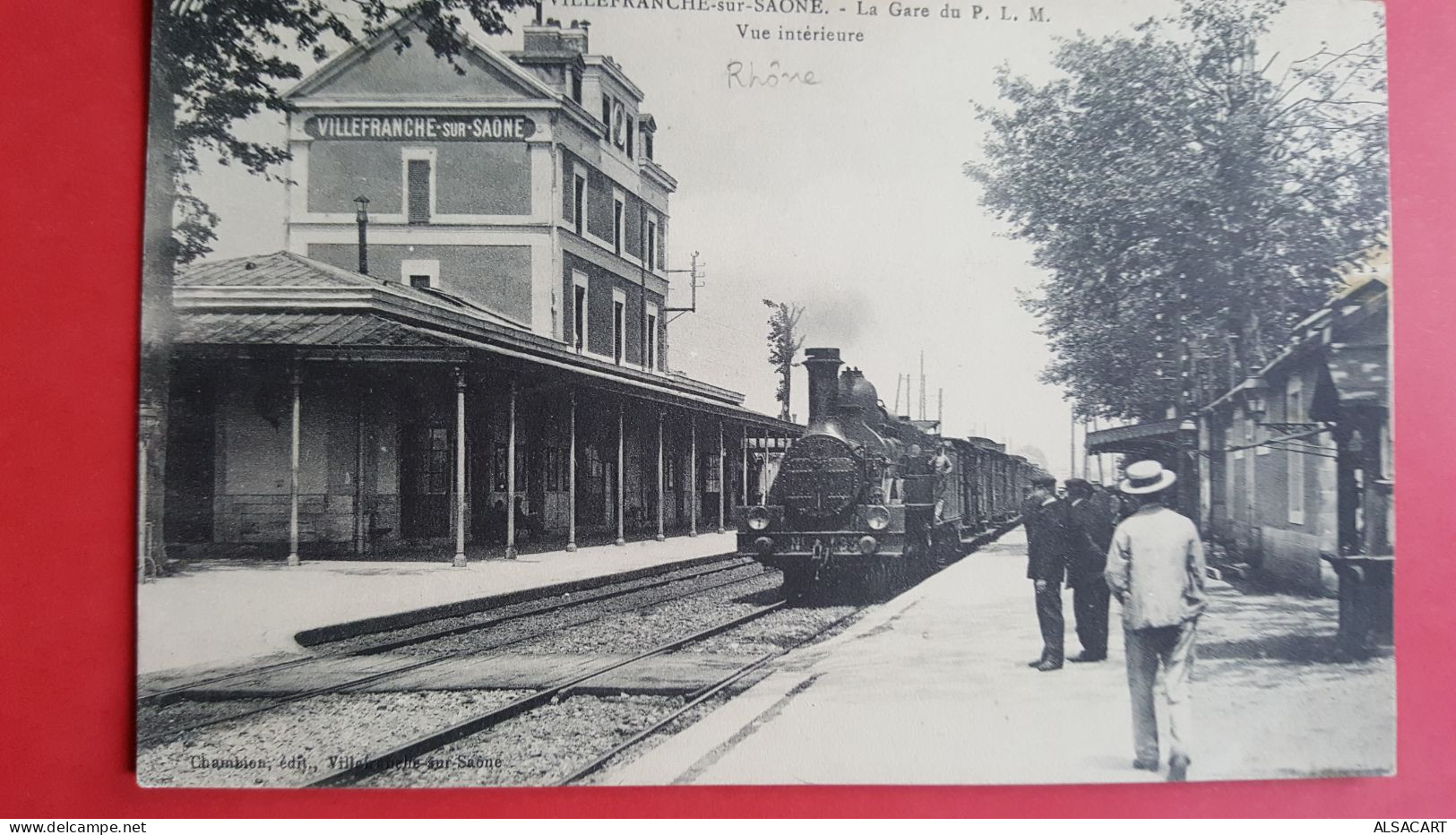 Villefranche Sur Saone , La Gare Avec Train - Villefranche-sur-Saone