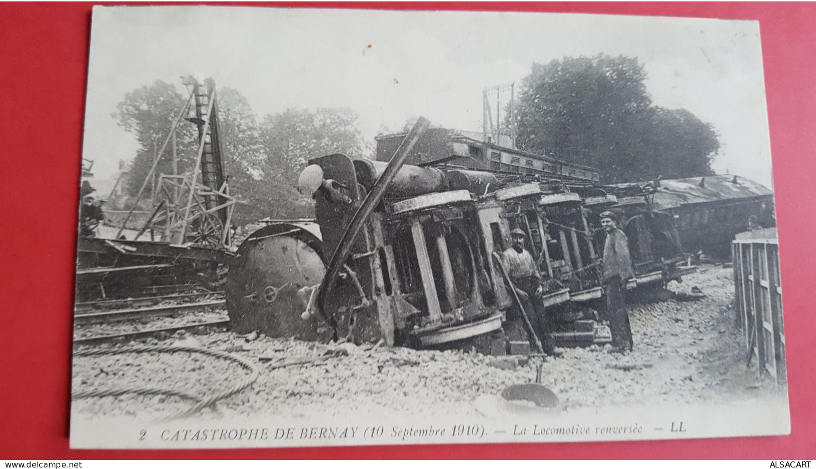 Catastrophe De Bernay , Locomotive Renversée - Bernay