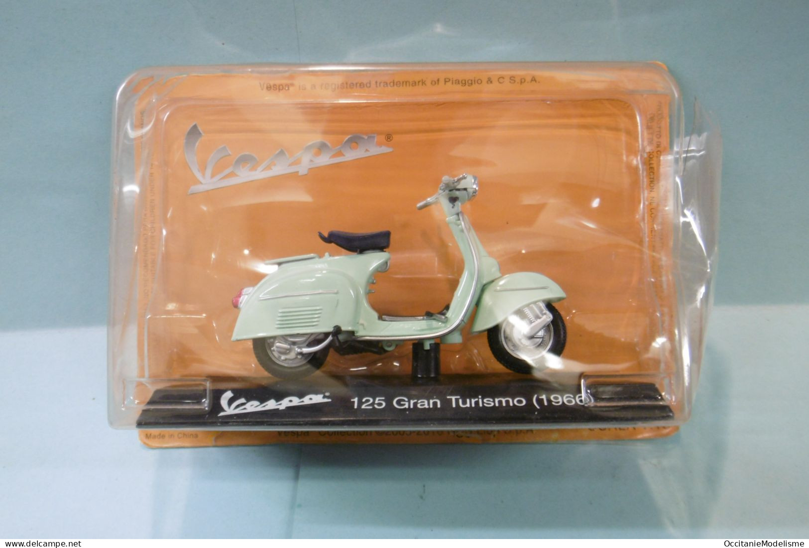 Maisto - VESPA 125 GRAN TURISMO 1966 Vert Pâle Neuf 1/18 - Maisto